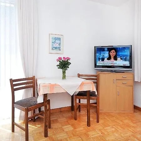 Apartment Im Haus Nixe Neuharlingersiel